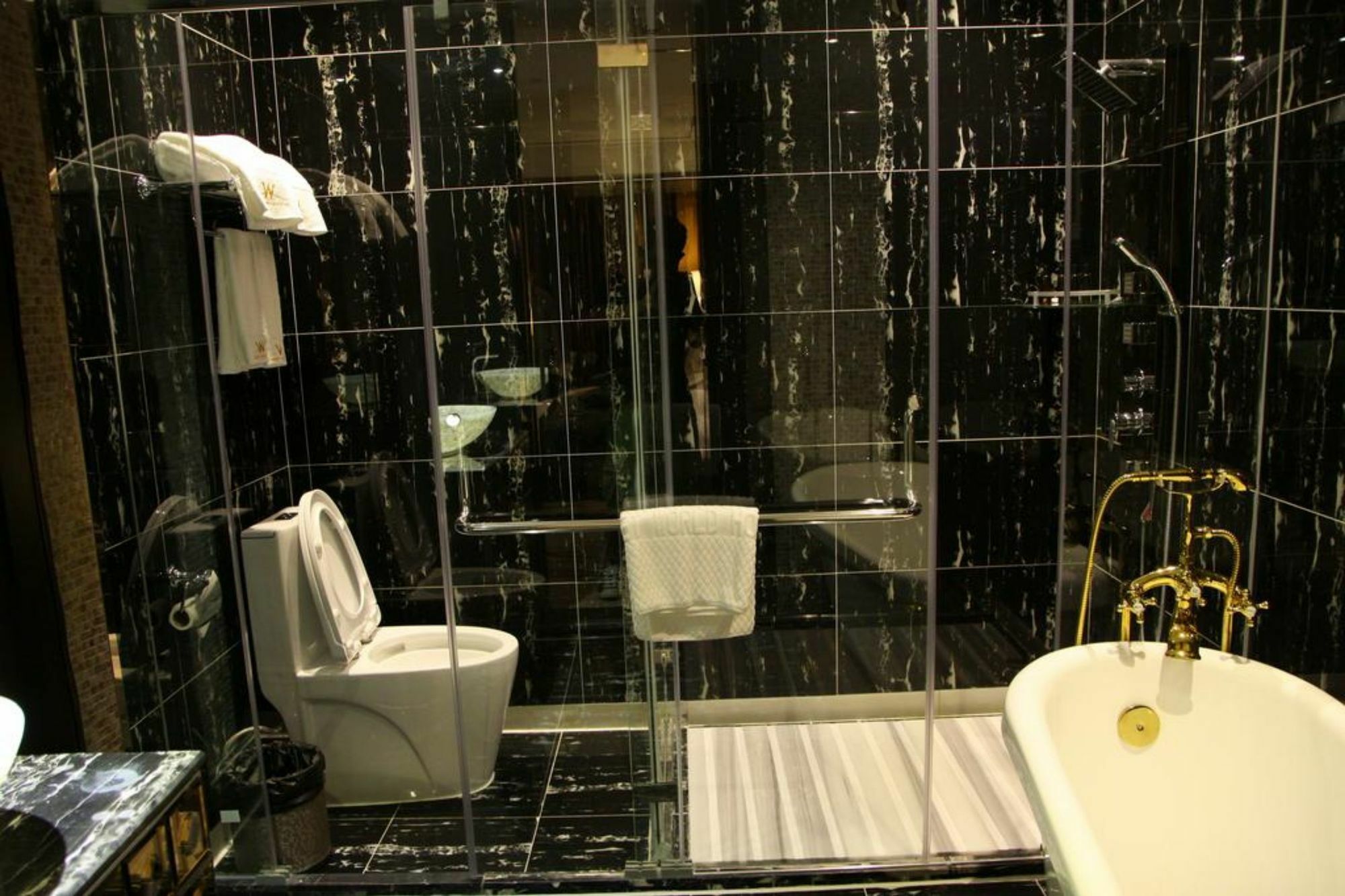 Foshan Sweet World Hotel Екстериор снимка