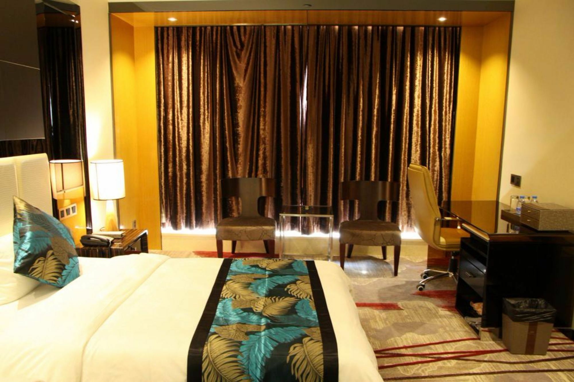 Foshan Sweet World Hotel Екстериор снимка